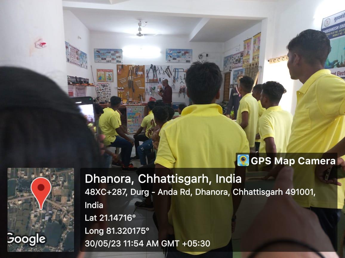 Students from Naxalite-affected Bijapur receiving electrical trade training at Dhanora